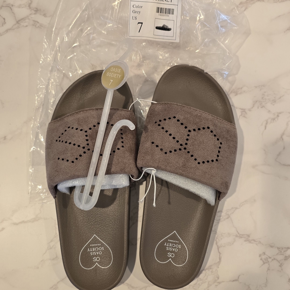 NWT Oasis Society Journey Women's Grey Slides - Size 7